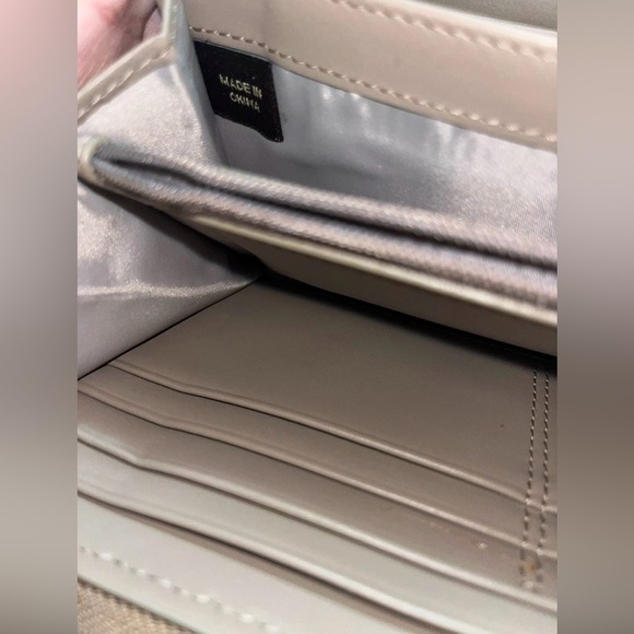 Coach Madison Gathered Leather Accordion Zip Wallet 46481, Mushroom NWT - Picture 11 of 14